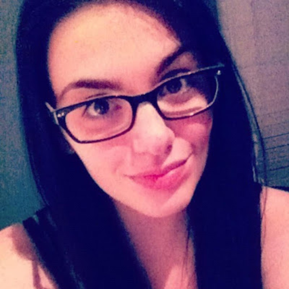 Meet your Posher, Elisha